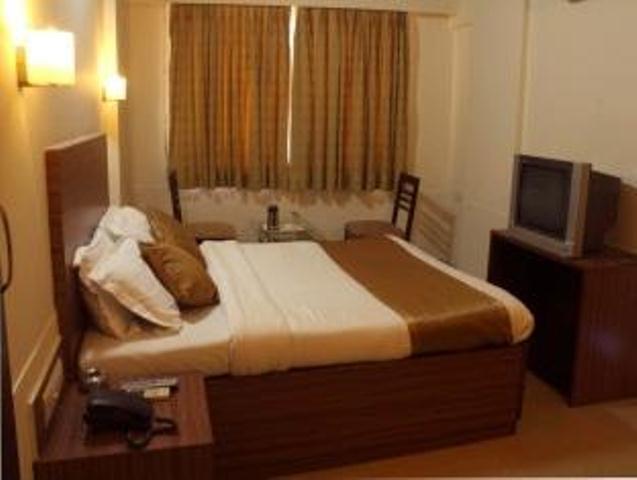 מומביי Hotel Ace Residency חדר תמונה
